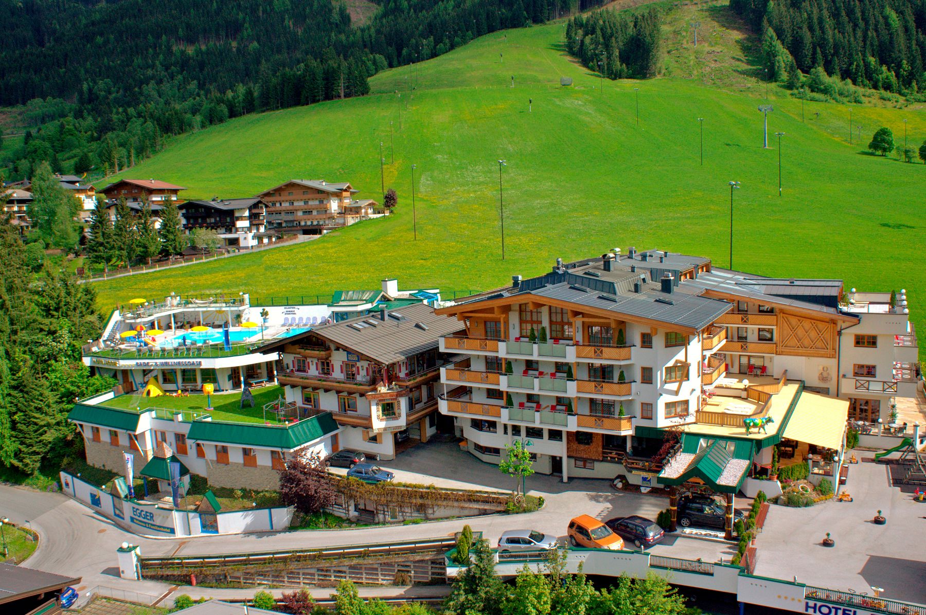 Wellness- und Familienhotel Egger: Das 4-Sterne-Traditionshotel im Herzen des Salzburger Landes - Kinderhotel.Info