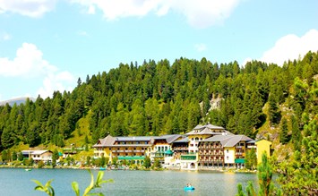 Seehotel Jägerwirt: Naturnahe Urlaubsfreuden auf 1.763 Meter Seehöhe - Kinderhotel.Info