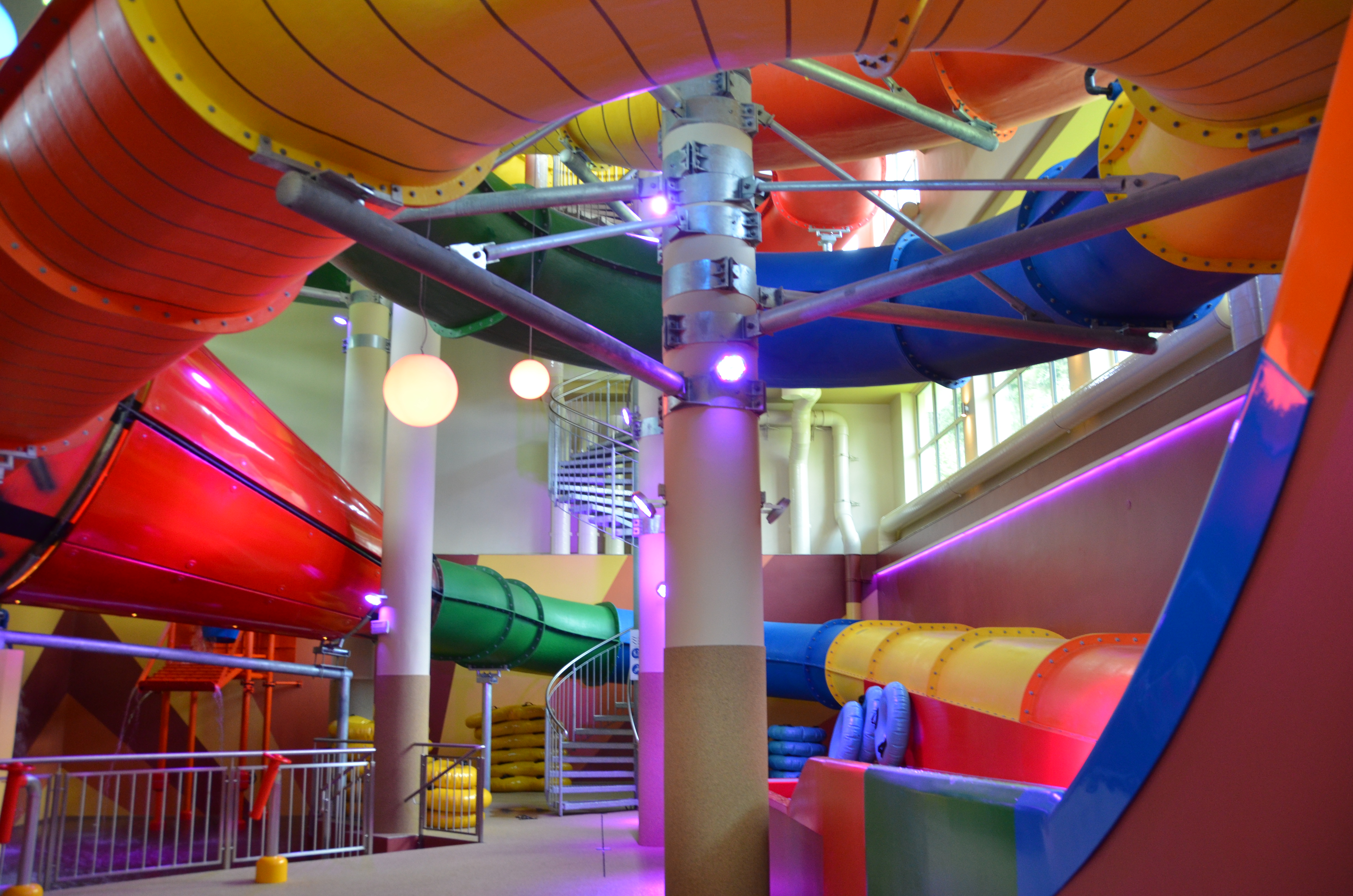 Wasserrutsche im Hotel