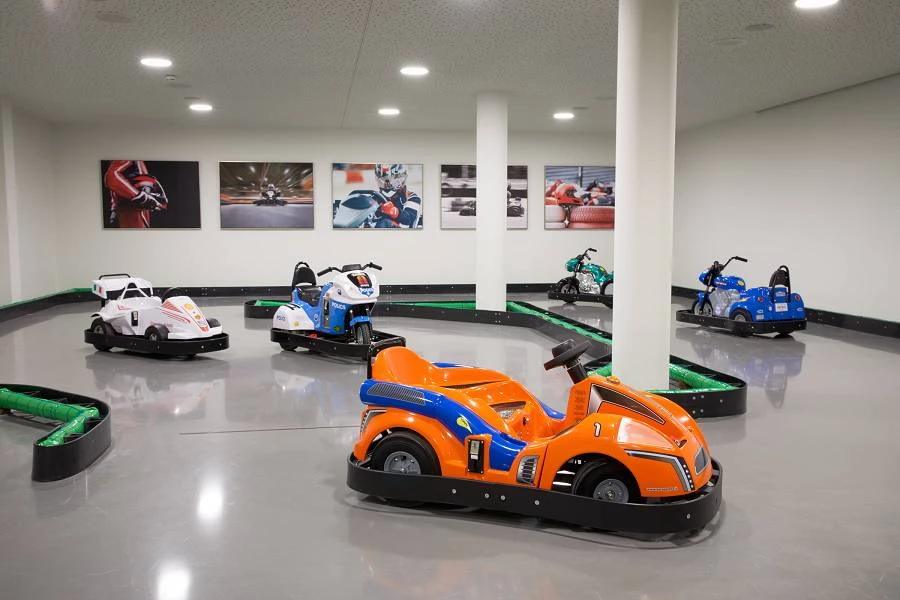 Zugspitz Resort-Indoor Kartbahn