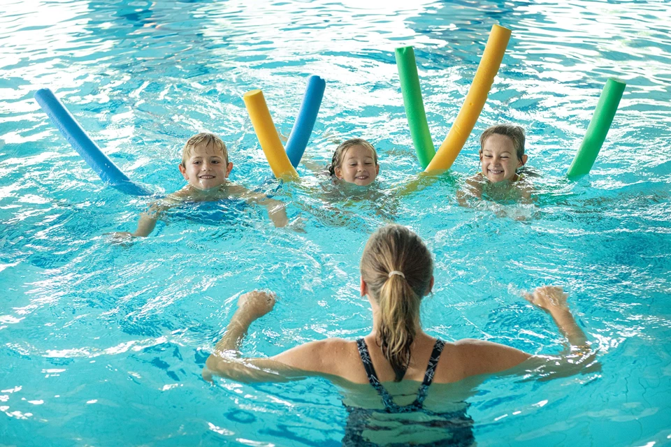 Kinderschwimmkurs im Kinderhotel