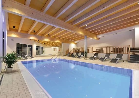 Hallenbad im Familienhotel Ebbinghof in NRW