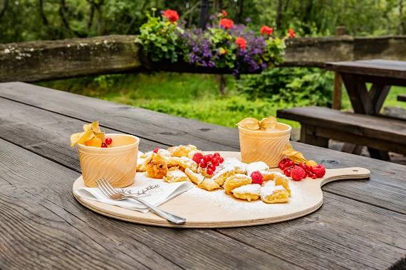 Dessert im Göbels Hotel Rodenberg in Hessen