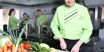 Familienhotel - Gratschach - Kärntnerhof Küchenteam mit ausgezeichneter Alpe Adria Kulinarik - Familien- & Sporthotel Kärntnerhof
