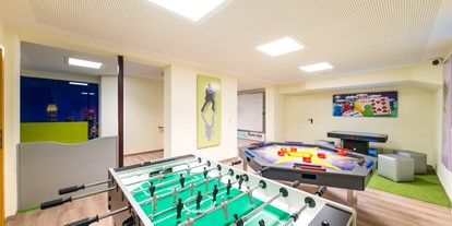Familienhotel - Pools: Innenpool - Niederöblarn - Hotel Salzburger Hof Zauchensee