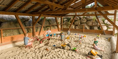 Familienhotel - Umgebungsschwerpunkt: Berg - PLZ 9862 (Österreich) - Sandspielhaus - Die Seitenalm