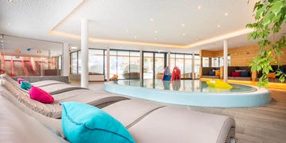 Familienhotel - Pools: Außenpool beheizt - Krainberg (Malta) - Indoor Kinderpool mit Trioslide-Rutsche - Ferienanlage Central GmbH