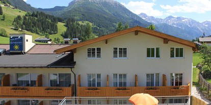 Familienhotel - Umgebungsschwerpunkt: See - PLZ 5550 (Österreich) - Aussenansicht - Familienhotel Botenwirt ***S
