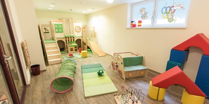 Familienhotel - Umgebungsschwerpunkt: Fluss - Indoor Kinderspielbereich im Reslwirt - Familienresort Reslwirt ****