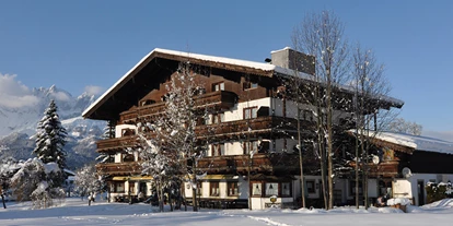 Familienhotel - Spielplatz - Hotel Kitzbühler Alpen "Winter" - Kaiserhotel Kitzbühler Alpen