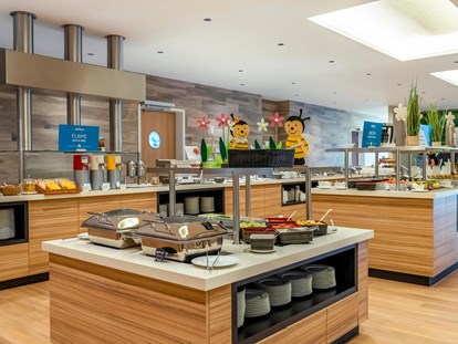 Familienhotel - Umgebungsschwerpunkt: Meer - All-In-Restaurant, Buffets - TUI SUNEO Kinderresort Usedom