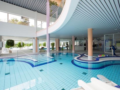 Familienhotel - Schwimmkurse im Hotel - Maierhöfen (Landkreis Lindau) - Das Hallenbad - Ferienclub Maierhöfen