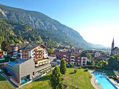 Familienhotel - Pools: Außenpool beheizt - Seefeld in Tirol - Schwarzbrunn ****S Spa Resort Tirol