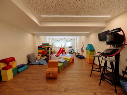 Familienhotel - PLZ 6391 (Österreich) - Der beliebteste Raum im Haus - unser Spielzimmer - Familienhotel Salzburger Hof