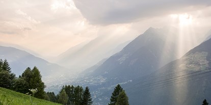Familienhotel - Kinderbecken - Dorf Tirol - Panoramablick - Taser Alm