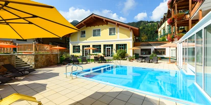 Familienhotel - Verpflegung: Halbpension - Straßerberg - Pool - Hotel Guggenberger