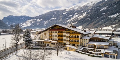 Familienhotel - Kinderbecken - Oberndorf in Tirol - Ferienhotel Sonnenhof