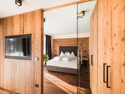 Familienhotel - Preisniveau: gehoben - Latsch (Trentino-Südtirol) - Schlafzimmer im Familienhotel  - Aktiv & Familienhotel Adlernest