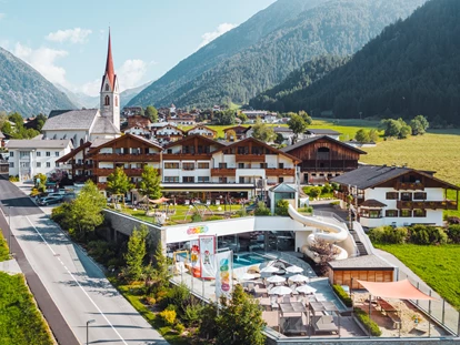 Familienhotel - Umgebungsschwerpunkt: Berg - Oberbozen - Ritten - Außenaufnahme - Familienhotel Huber