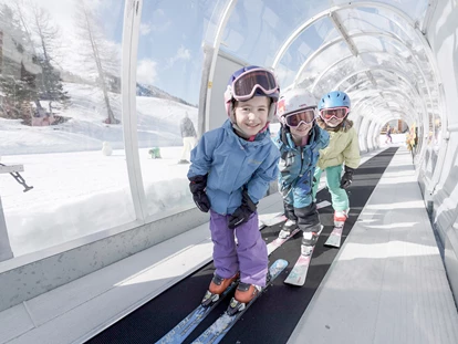 Familienhotel - Malbipark Malbun - für alle Skianfänger, kostenlos zugänglich nur 2 Minuten auf den Skiern oder mit der Rodel vom Hotel - Gorfion Familotel Liechtenstein