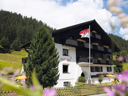 Familienhotel - Umgebungsschwerpunkt: Berg - Davos Wiesen - fam Familienhotel Mateera, Gargellen, Montafon, Vorarlberg.  - Familienhotel Mateera im Montafon