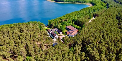 Familienhotel - Umgebungsschwerpunkt: See - PLZ 16831 (Deutschland) - So sieht uns der Seeadler - Familotel Borchard's Rookhus