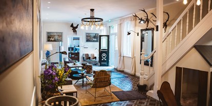 Familienhotel - Ausritte mit Pferden - Lobby im Bauernhaus - Familotel Landhaus Averbeck