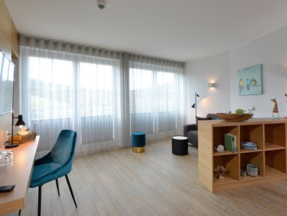 Familienhotel - ausschließlich Familien im Hotel - PLZ 34519 (Deutschland) - geräumige, helle & moderne Familienappartements - Familienhotel Ebbinghof
