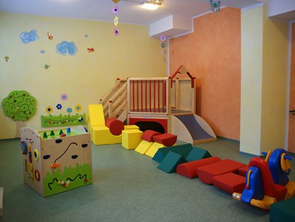 Familienhotel - Suiten mit extra Kinderzimmer - Gehlberg - Spielzimmer für unsere kleinen Gäste - Werrapark Resort Hotel Heubacher Höhe