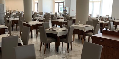 Familienhotel - Verpflegung: alkoholfreie Getränke ganztags inklusive - Cosenza - Das Restaurant - SAN DOMENICO FAMILY HOTEL