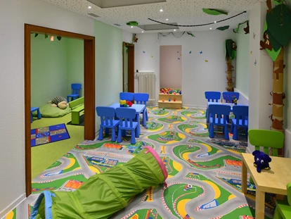 Familienhotel - Dauerspielraum für kleinere Kinder - Hotel Sonnenhügel Familotel Rhön