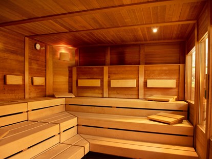 Familienhotel - Suiten mit extra Kinderzimmer - Sauna in der Saunalandschaft - Hotel Sonnenhügel Familotel Rhön