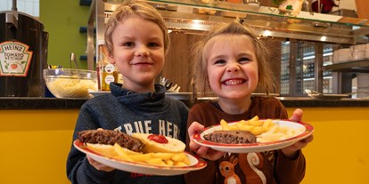 Familienhotel - Kinderbecken - Deutschland - Restaurant - hier schlagen die Herzen höher
 - Mein Krug