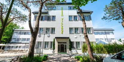 Familienhotel - WLAN - Milano Marittima - Außenansicht Hotel - Green Village Cesenatico