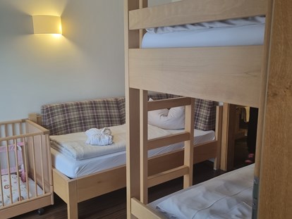 Familienhotel - Suiten mit extra Kinderzimmer - Dorf (Neustift im Mühlkreis) - Familotel Schreinerhof