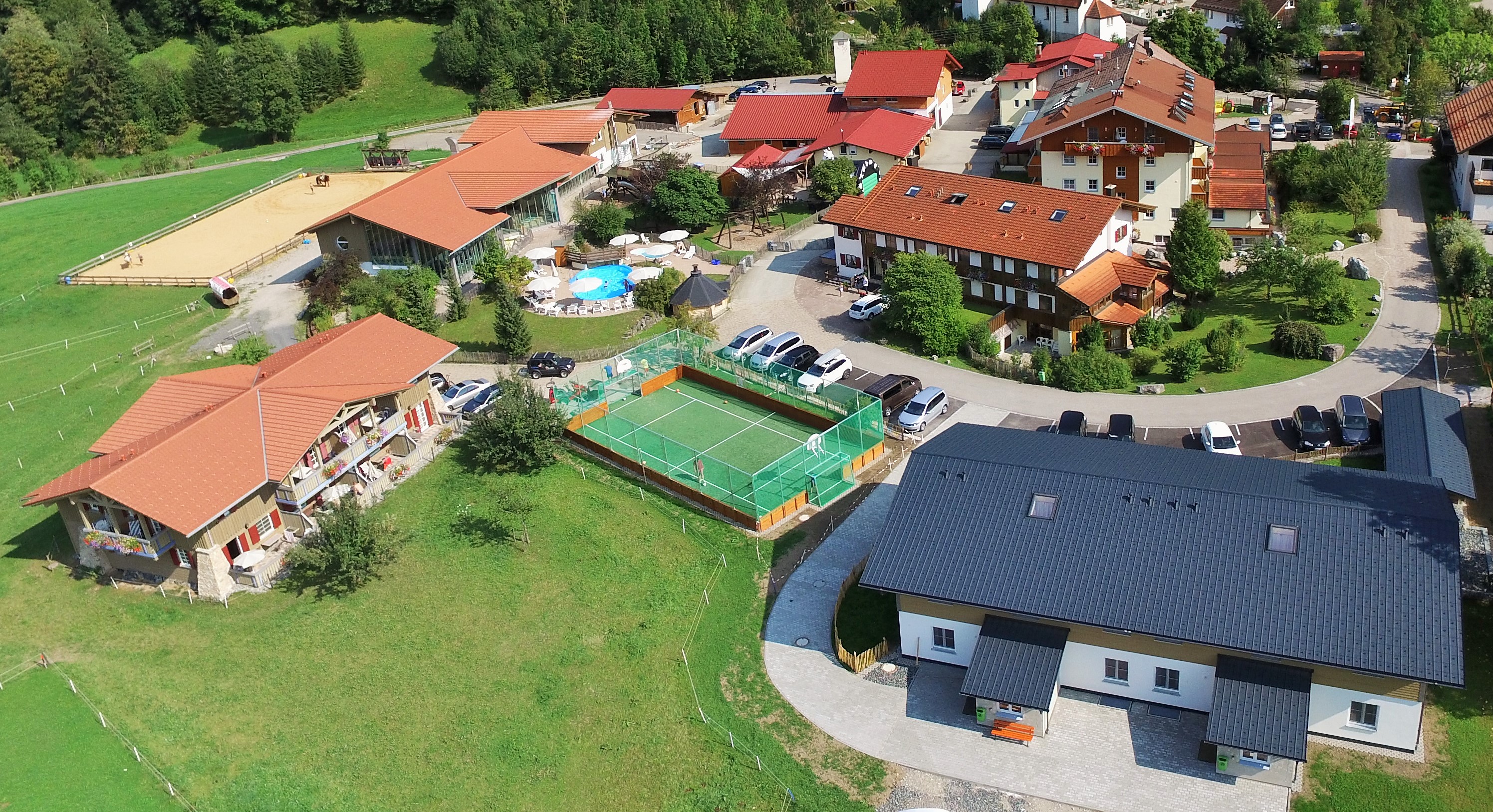 Kinderhotel - Hotelanlage  - Du-Familotel Krone