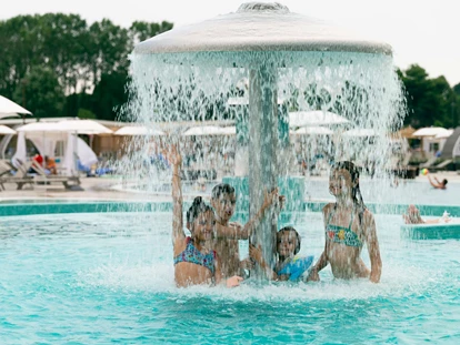 Familienhotel - Pools: Außenpool beheizt - Lignano Sabbiadoro - Lino delle Fate Eco Village Resort