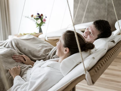 Familienhotel - Einzelzimmer mit Kinderbett - Hochkrumbach - Entspannung pur im hauseigenen MaPa-Spa - Familotel Allgäuer Berghof