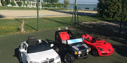 Familienhotel - Spielplatz - Elektroauto für Kinder - Hotel Marina-Port****