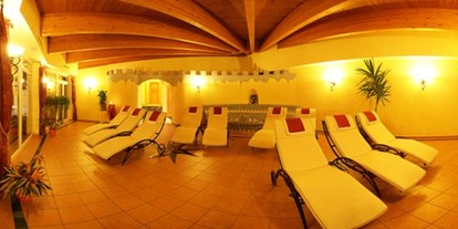 Familienhotel - Verpflegung: alkoholfreie Getränke ganztags inklusive - Seefeld in Tirol - Ruhelounge - Kinderhotel Lärchenhof