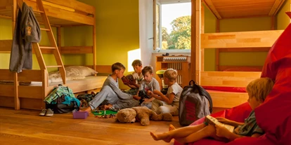 Familienhotel - Ein Jungenschlafzimmer im Schloss Leizen - Germany For Kids Kinderferienhotel Schloss Leizen
