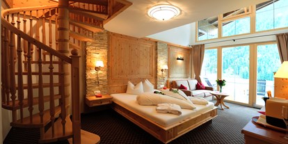 Familienhotel - Einzelzimmer mit Kinderbett - Ehrwald - Familienappartement - Alpenhotel Kindl