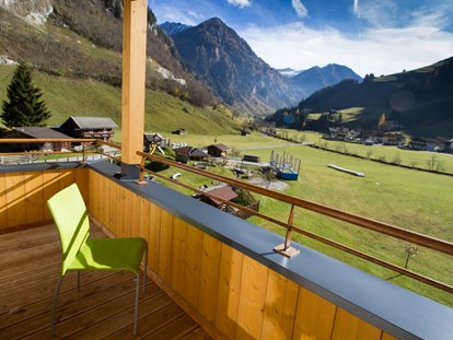 Familienhotel - Wellnessbereich - Reitern (Krems in Kärnten) - Ein wundervoller Blick auf die Berge des Nationalparks - Familienhotel Oberkarteis
