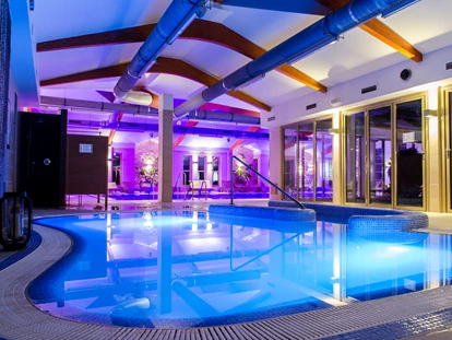 Familienhotel - Pools: Außenpool nicht beheizt - Zalakaros - Thermalbecken im Ruhebad - Kolping Hotel Spa & Family Resort