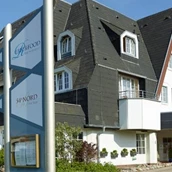 Kinderhotel - Der Eingang zum Dorint Strandresort Spa Sylt Westerland - Dorint Strandresort Spa Sylt Westerland