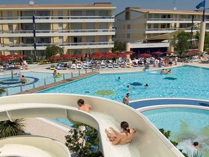 Familienhotel - Pools: Außenpool nicht beheizt - Lignano Sabbiadoro - Aparthotel & Villaggio Planetarium Resort 