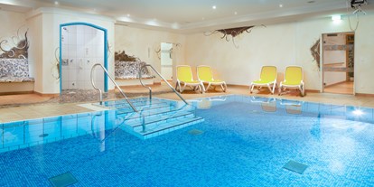 Familienhotel - Umgebungsschwerpunkt: Fluss - Serfaus - Schwimmbad im Wellnessbereich - Viktoria Hotels, Fewos, Chalets & SPA