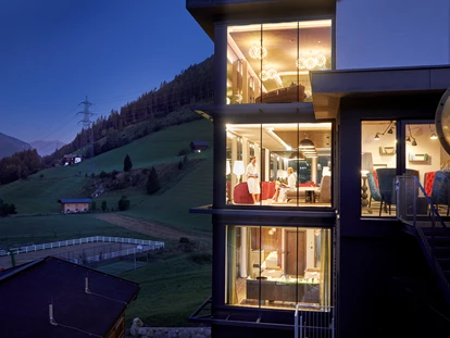 Familienhotel - Umgebungsschwerpunkt: Berg - Schlitters - Der Wellness Turm - adults only - Almhof Family Resort & SPA