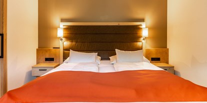 Familienhotel - Preisniveau: moderat - PLZ 6272 (Österreich) - Schlafzimmer Suite Spitzingsee - Das Bayrischzell Familotel Oberbayern