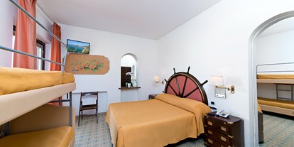 Familienhotel - Kinderbetreuung in Altersgruppen - Isola d´Ischia - Zimmer mit Balkon ersten oder zweite Stock - Family Spa Hotel Le Canne-Ischia